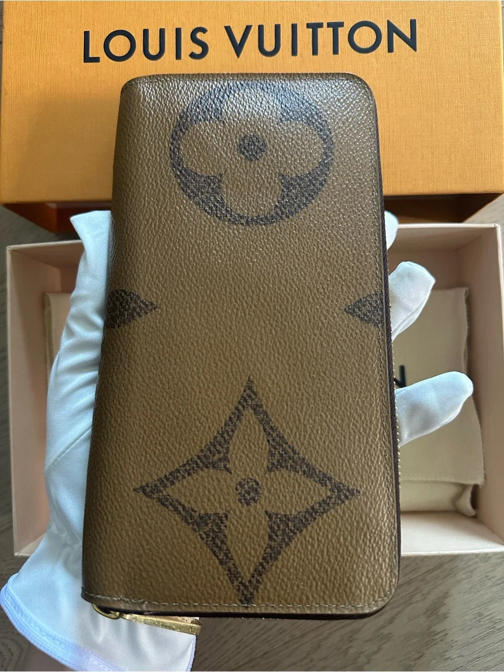 Louis Vuitton Monogram Giant Reverse Zippy Wallet Box & Dust Bag